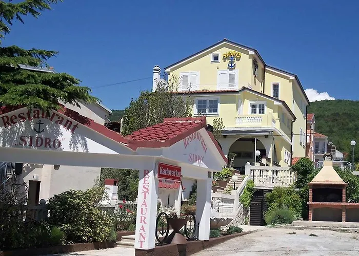 Πανσιόν Sidro Selce